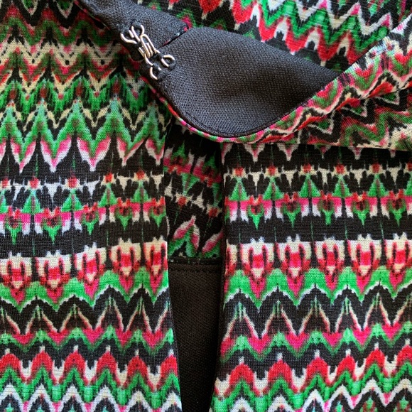 Lane Bryant flowy lined, tank top, abstract print sleeveless blouse, size 14/16 - Picture 3 of 5